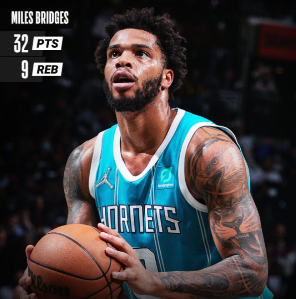 而借助他的 而借助他的