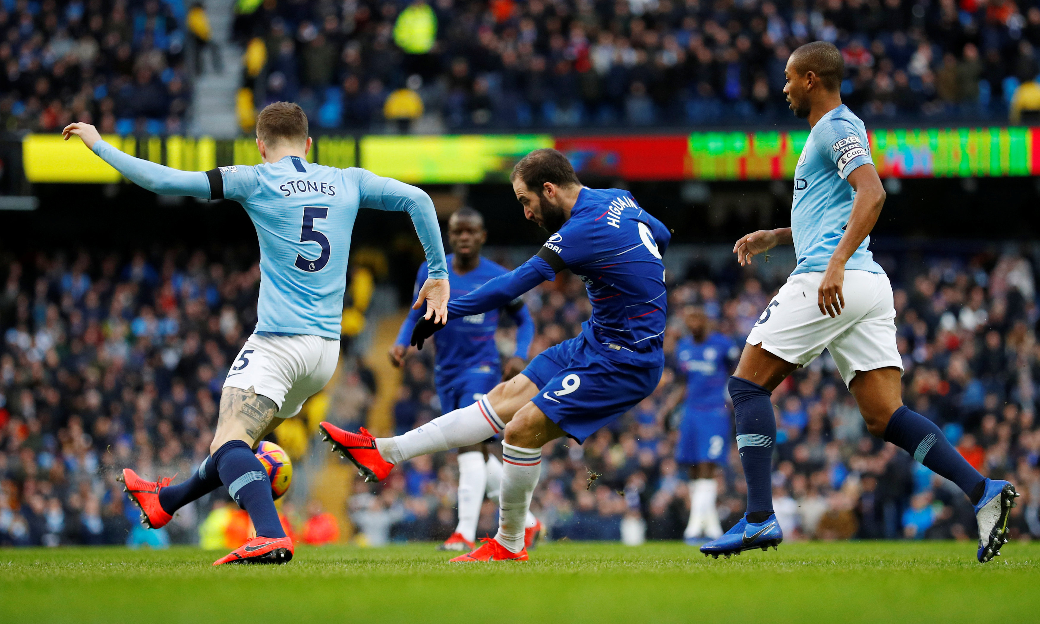 媒体压力如 媒体压力如